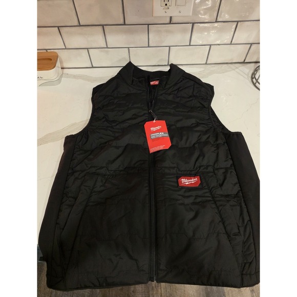 Milwaukee Men's Black FREEFLEX Lightweight Insulated Vest Large - Picture 2 of 12